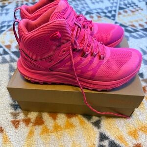 Merrell Women's Vibrant Pink Athletic Shoes
